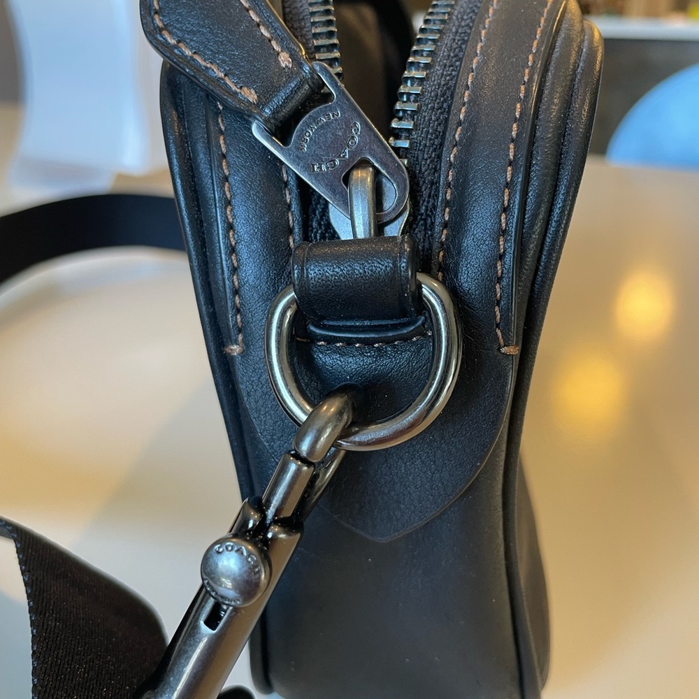 Coach black leather crossbody bag - Picture 5 of 7